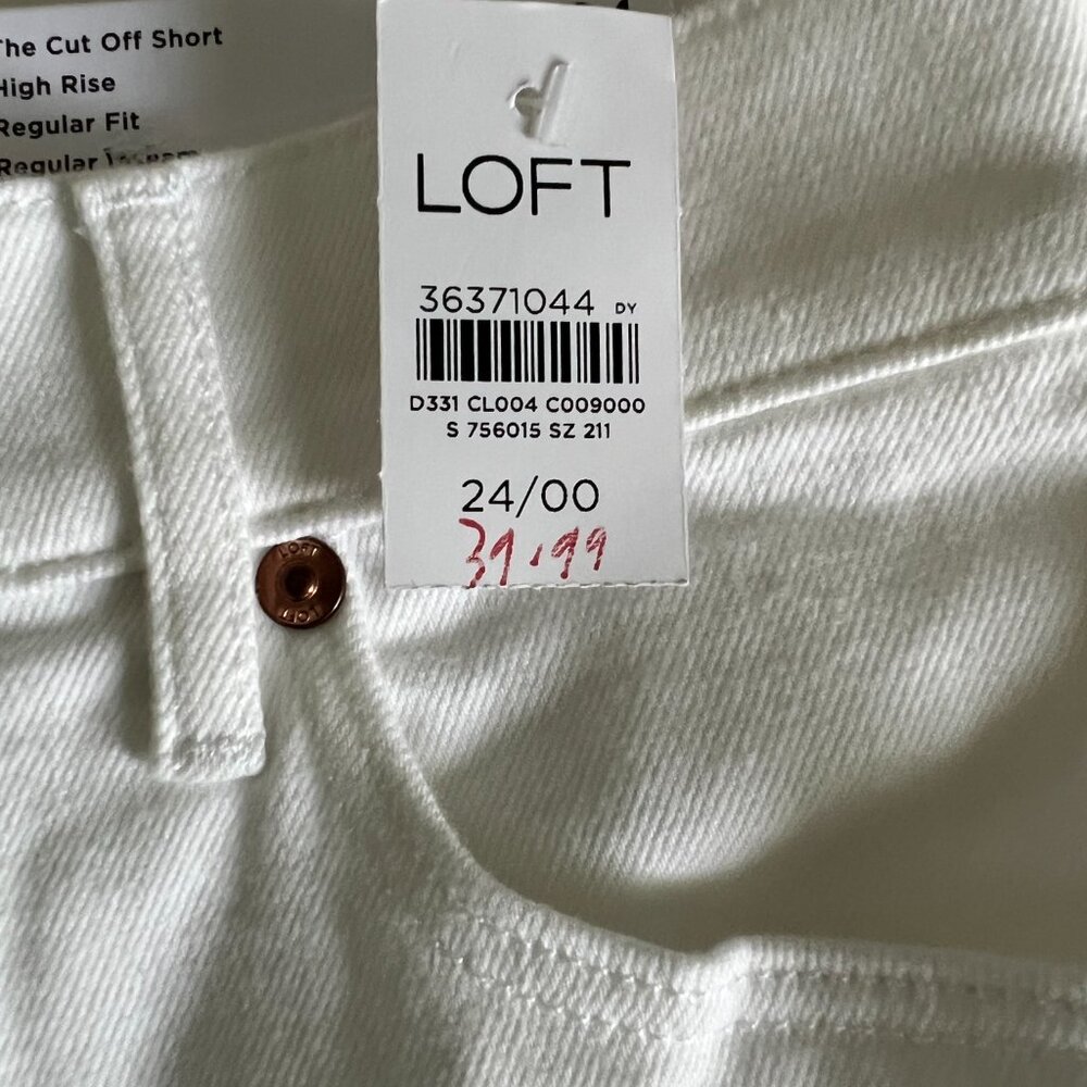 Loft Denim Cut Off Shorts in White NWT - Picture 3 of 10